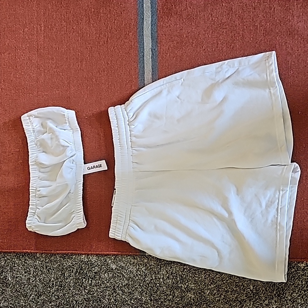STUNNING GARAGE WHITE BERMUDA SHORT AND CROPPED TUBE TOP